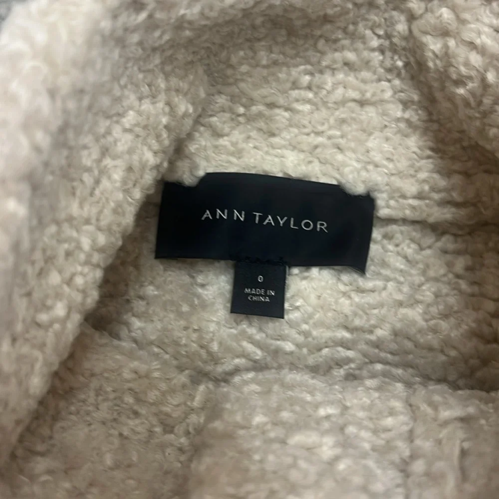 Cream Shearling Jacket - Picture 4 of 7